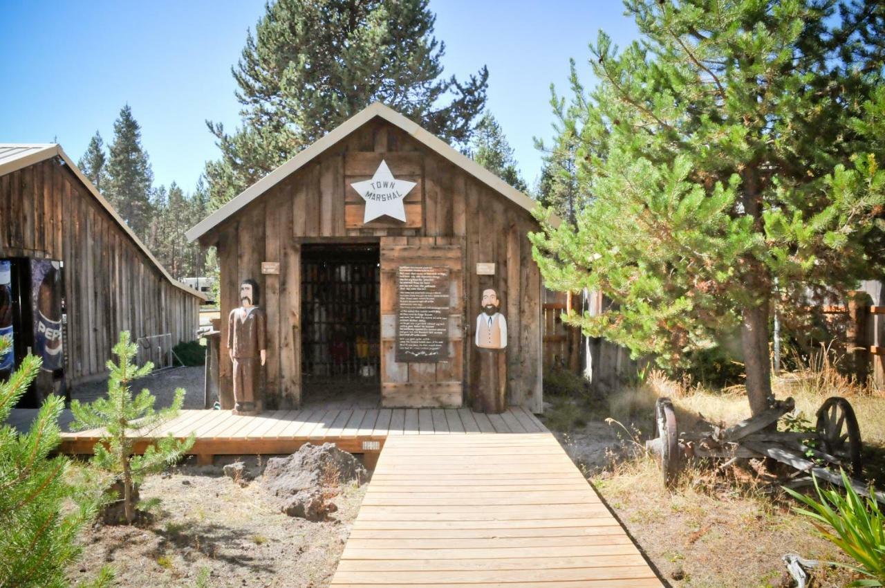 Bend-Sunriver Camping Resort Studio Cabin 6 Ngoại thất bức ảnh