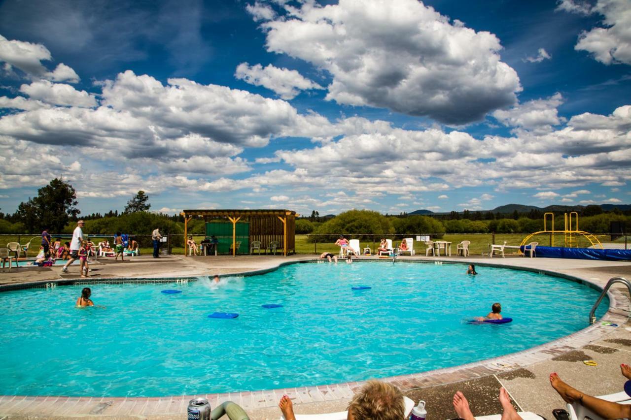 Bend-Sunriver Camping Resort Studio Cabin 6 Ngoại thất bức ảnh