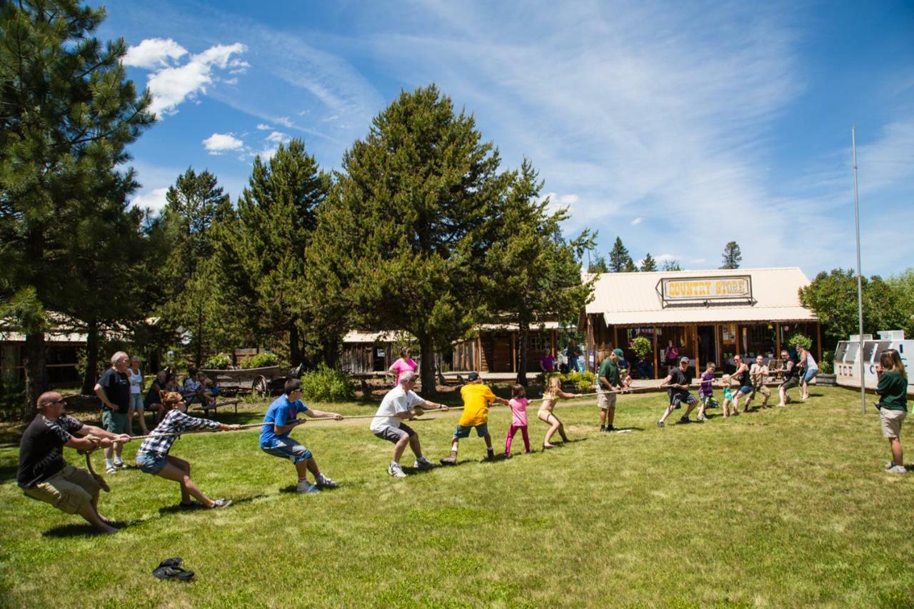 Bend-Sunriver Camping Resort Studio Cabin 6 Ngoại thất bức ảnh
